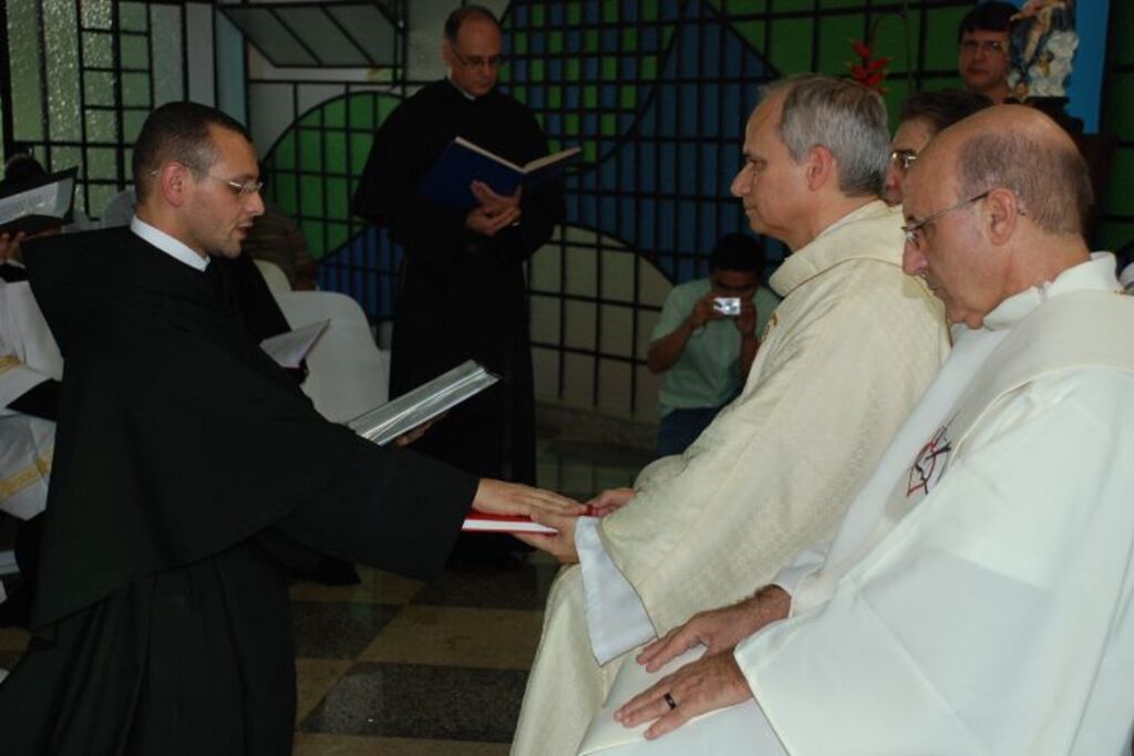 Capelão de Santiago conta proximidade com o norte-americano Robert Prevost, o papa Leão 14