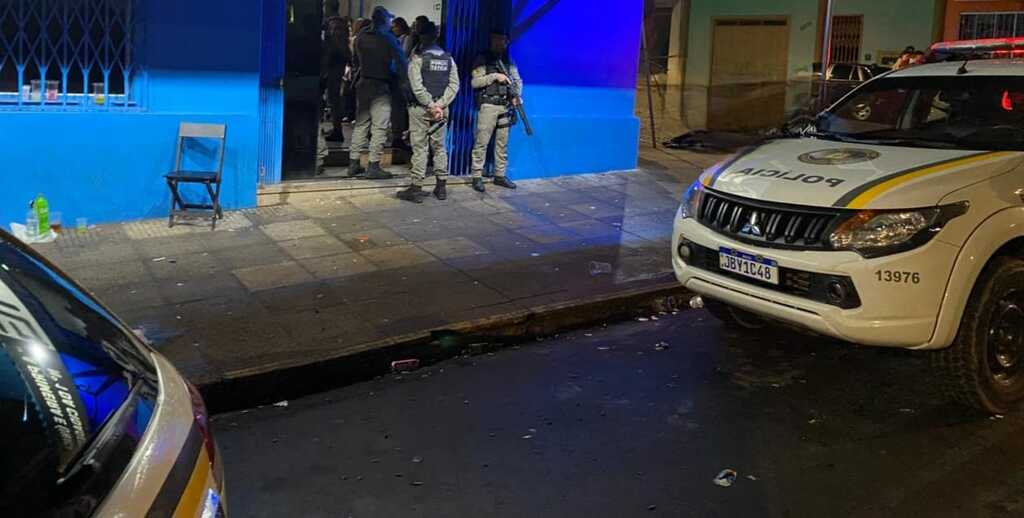 Estabelecimento é interditado durante fiscalização conjunta em Santiago