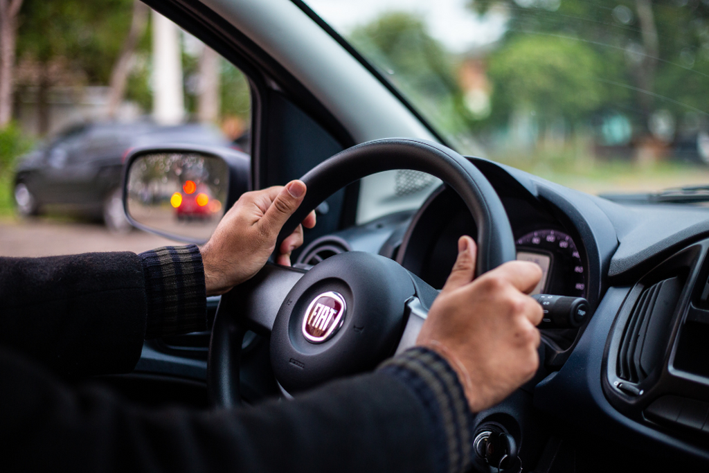 CNH Social oferece três mil vagas para obtenção gratuita da carteira de motorista; veja como se inscrever