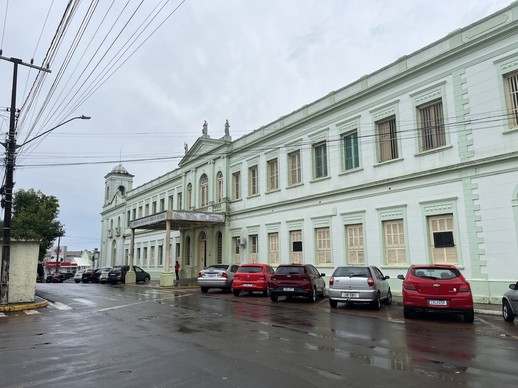 Em nota, Santa Casa de São Gabriel nega que menina Isabelly teria fraturas de costelas ou indícios de violência sexual quando foi atendida