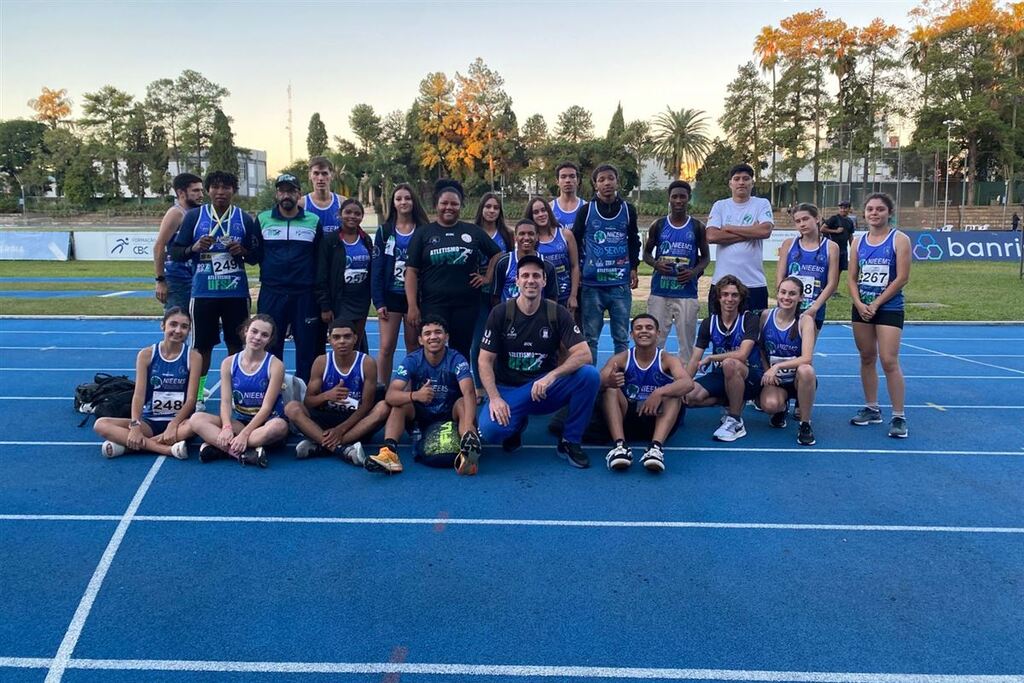 Delegação de atletismo da UFSM participa do Estadual Sub-18 em Porto Alegre
