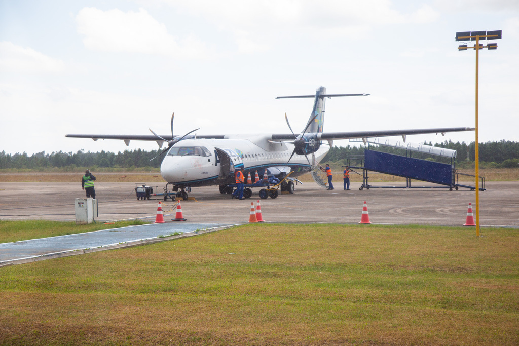 Aposentados reservaram 40 mil passagens aéreas nos últimos 10 meses pelo programa Voa Brasil