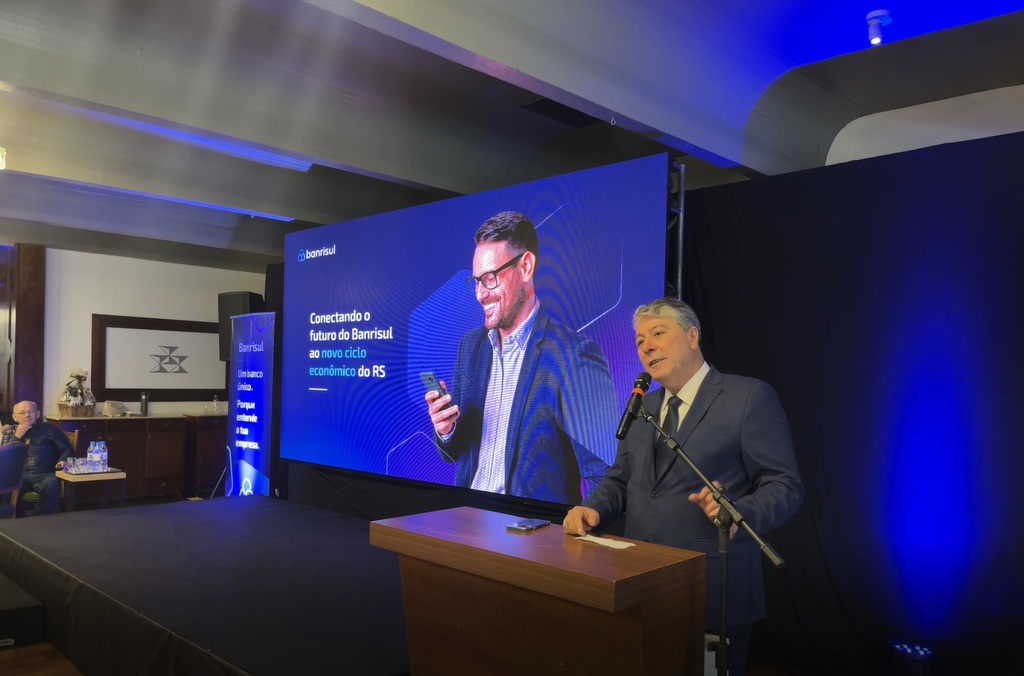 Banrisul vai instalar 2 mil caixas que atenderão clientes de qualquer outro banco, incluindo saques e depósitos