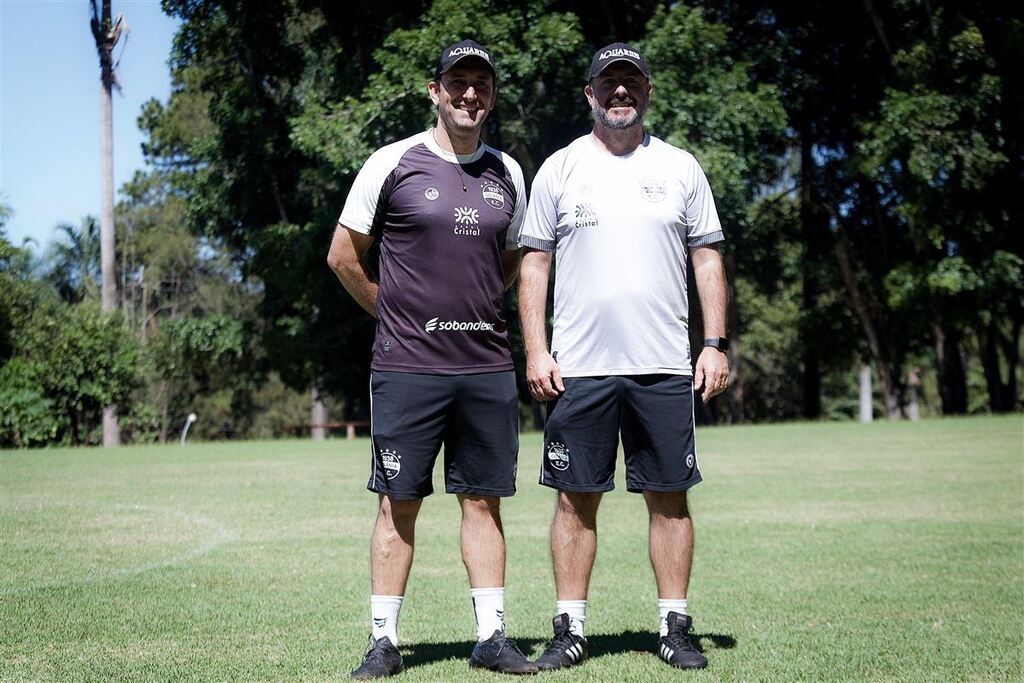 Santa-marienses trabalham juntos na comissão técnica do Goiânia na Série D do Brasileirão