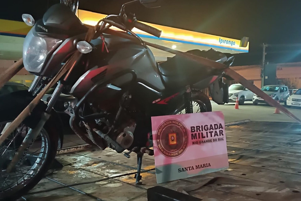 Motocicleta roubada é recuperada e suspeito é detido em Santa Maria