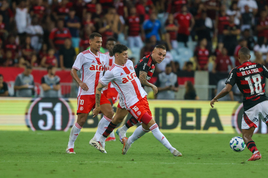 Sorteio coloca Inter contra Flamengo na Libertadores; Grêmio conhece possível adversário na Sul-Americana