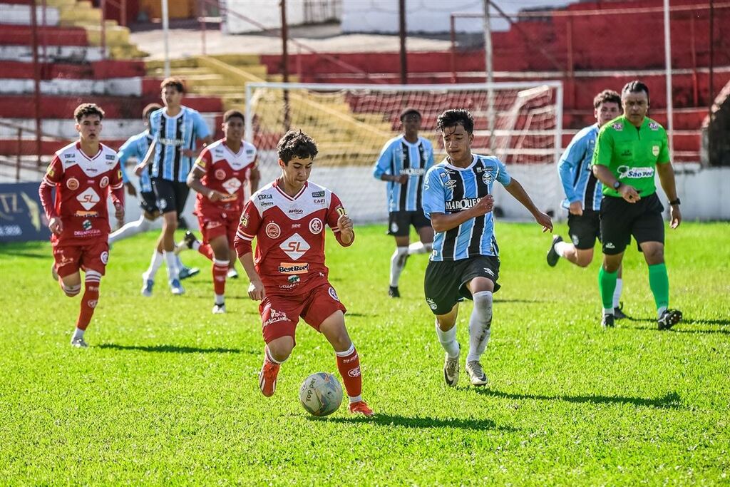 Inter-SM é batido pelo Grêmio em jogo de ida das quartas de final do Gauchão Sub-17