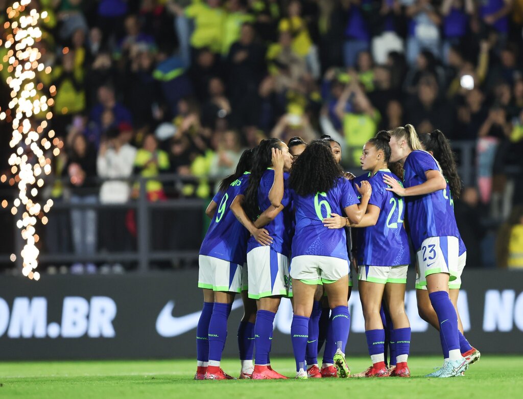 Com Marta em campo, Brasil vence Japão antes de convocação para a Copa América