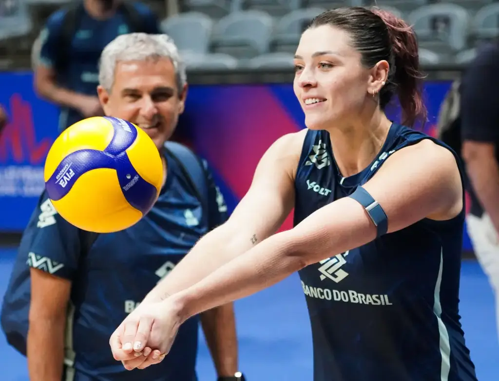 Seleção brasileira feminina estreia na Liga das Nações de Vôlei nesta quarta
