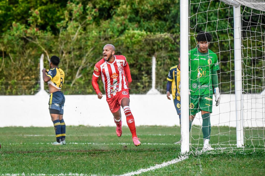 Inter-SM vence o Real Tramandaí fora de casa e sobe para a liderança na Divisão de o