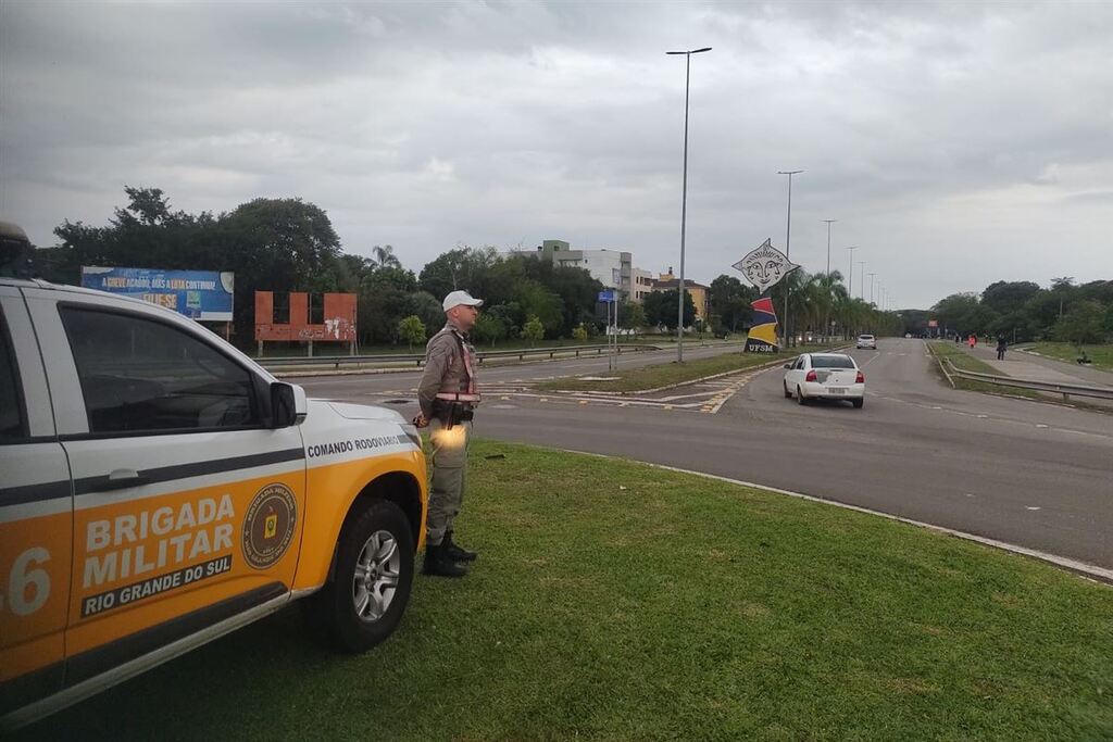 Fiscalização flagra 39 motoristas que se recusaram a fazer teste do bafômetro em Santa Maria