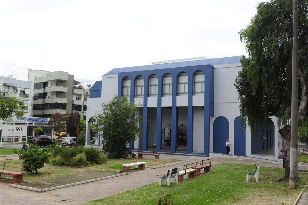 Pessoa em situação de rua é agredido por grupo de pessoas em Santa Maria