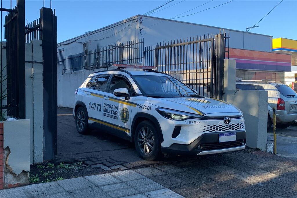 Se for mantida a prisão, PM aposentado armado que ficou 12 horas em negociação com a Brigada será encaminhado a um quartel da BM