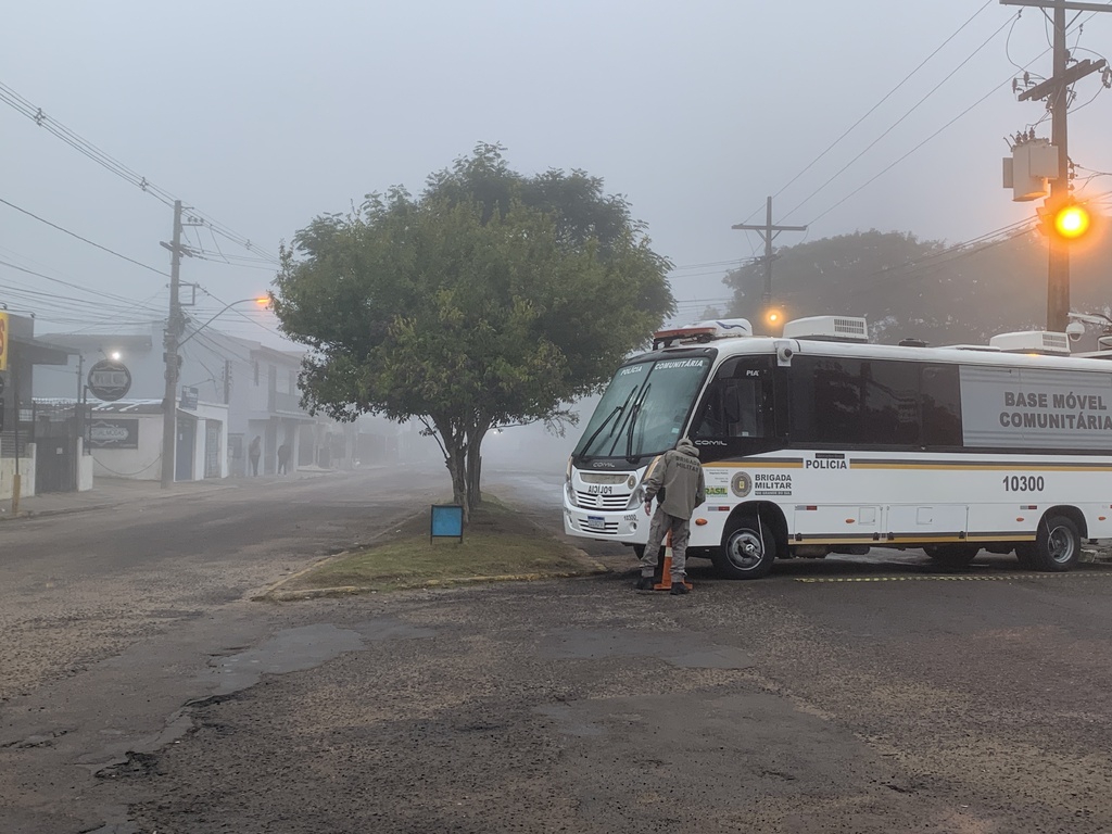 Foto: Mateus Ferreira - Durante negociações com o PM da reserva, a Brigada Militar isolou parte da Avenida Borges de Medeiros entre a noite de domingo e a manhã desta segunda-feira
