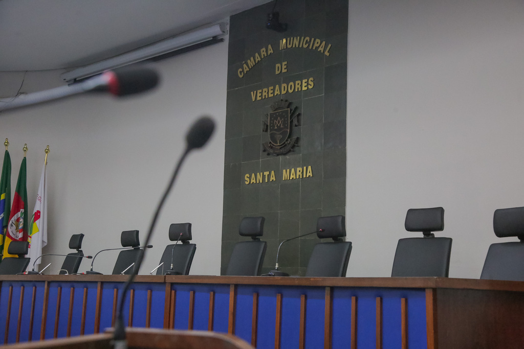 Direção de Câmara de Santa Maria divulga comunicado sobre novos cargos em comissão e cota de R$ 3 mil