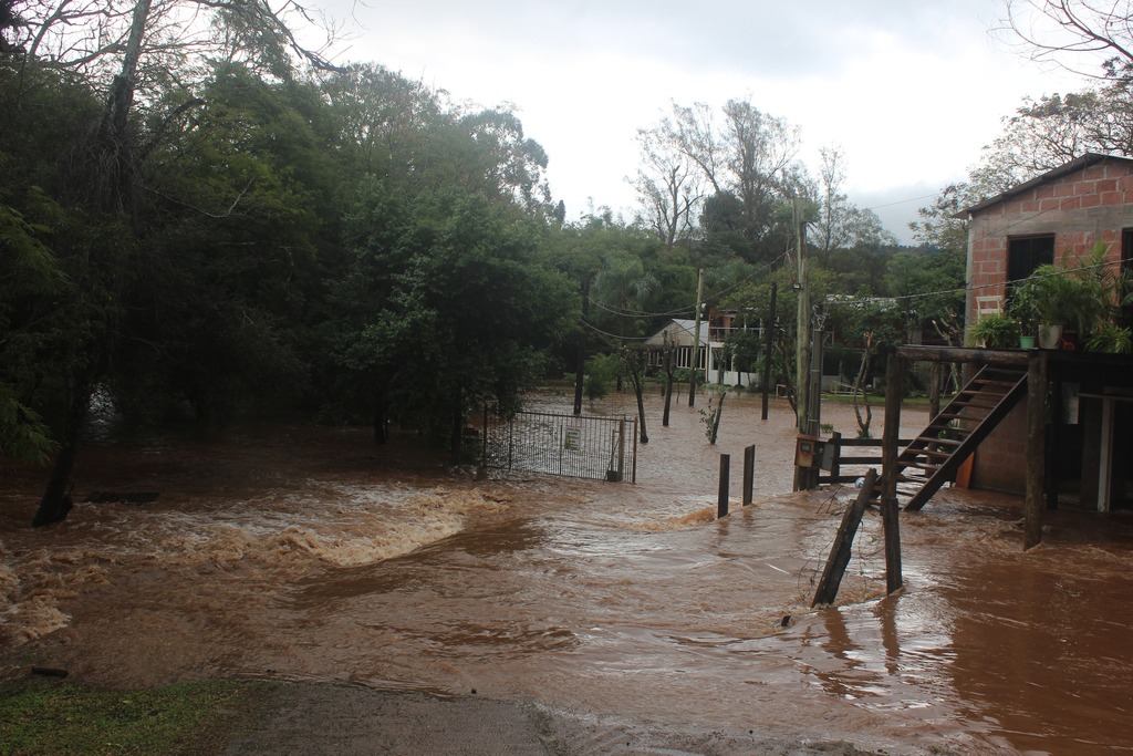 Chuva intensa afeta mais de mil moradores e leva Jaguari a decretar calamidade pública