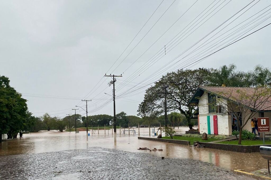 Município da região decreta situação de emergência devido à chuva