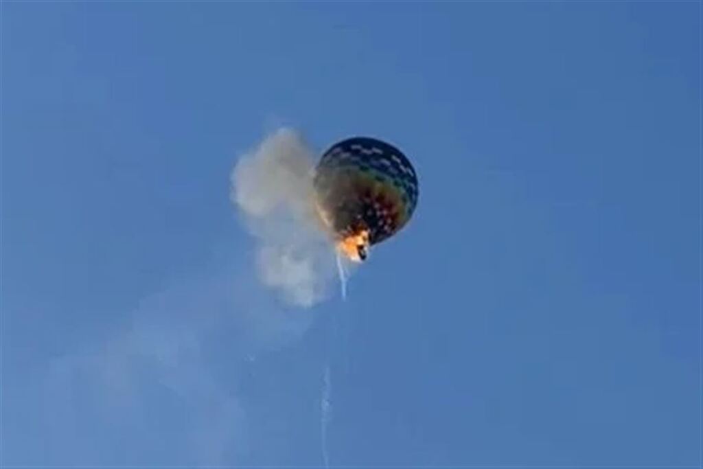 Queda de balão em SC: treze pessoas conseguiram saltar antes do cesto incendiar, diz piloto à polícia