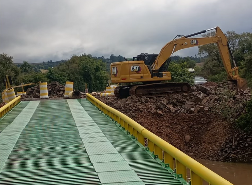 Após conclusão das obras de reparo, trânsito é liberado na ponte provisória da ERS-530
