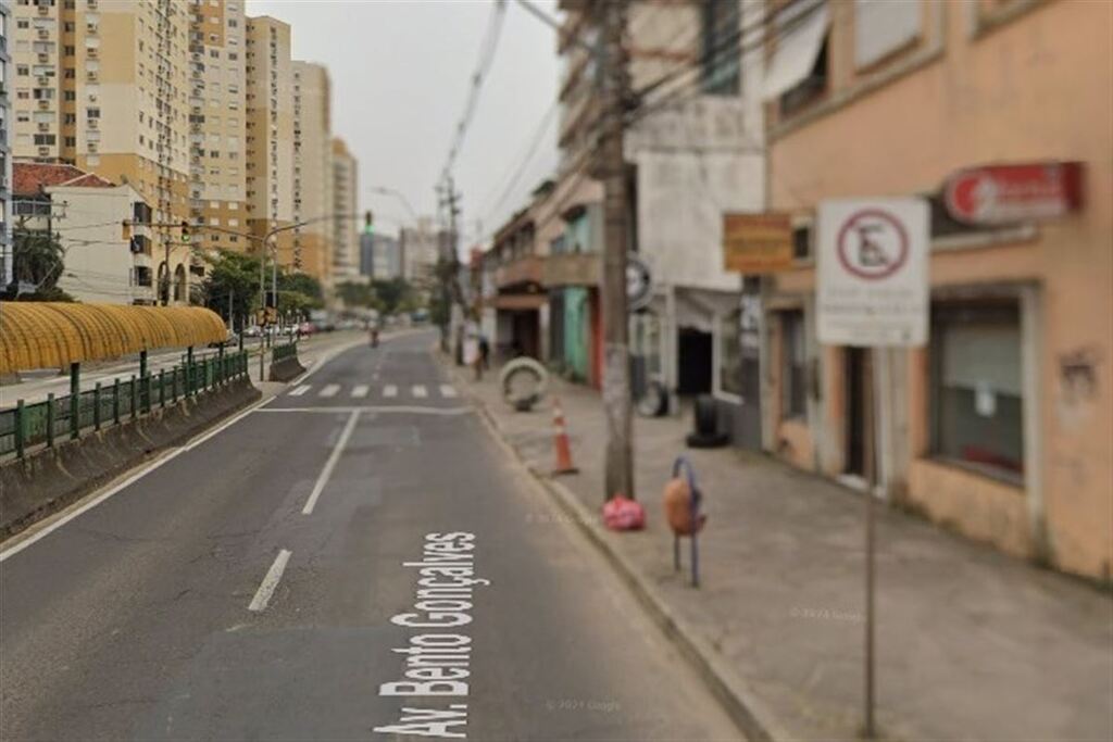 Homem é morto a marretadas após discussão em borracharia de Porto Alegre