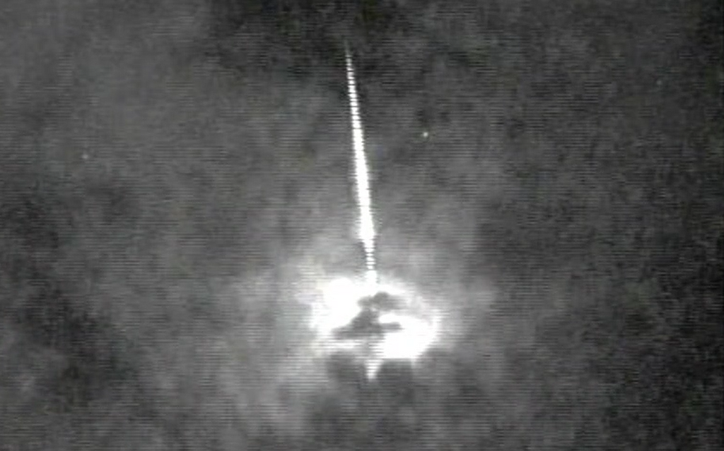VÍDEO: meteoros de grande magnitude cruzam céu de Santa Maria; entenda o fenômeno