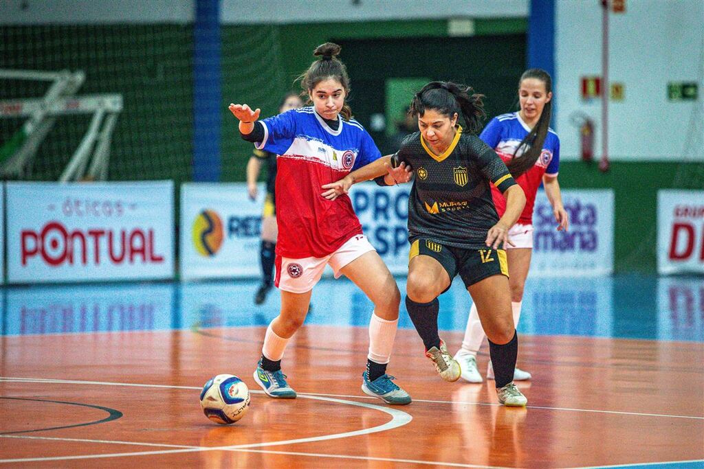 Foto:Matheus Scremin (Minha Foto Em Jogo ) - Artilheiros marcaram, ao todo, 40 gols na rodada da Superliga Rede Sul Energia Solar de Futsal Pro 2025
