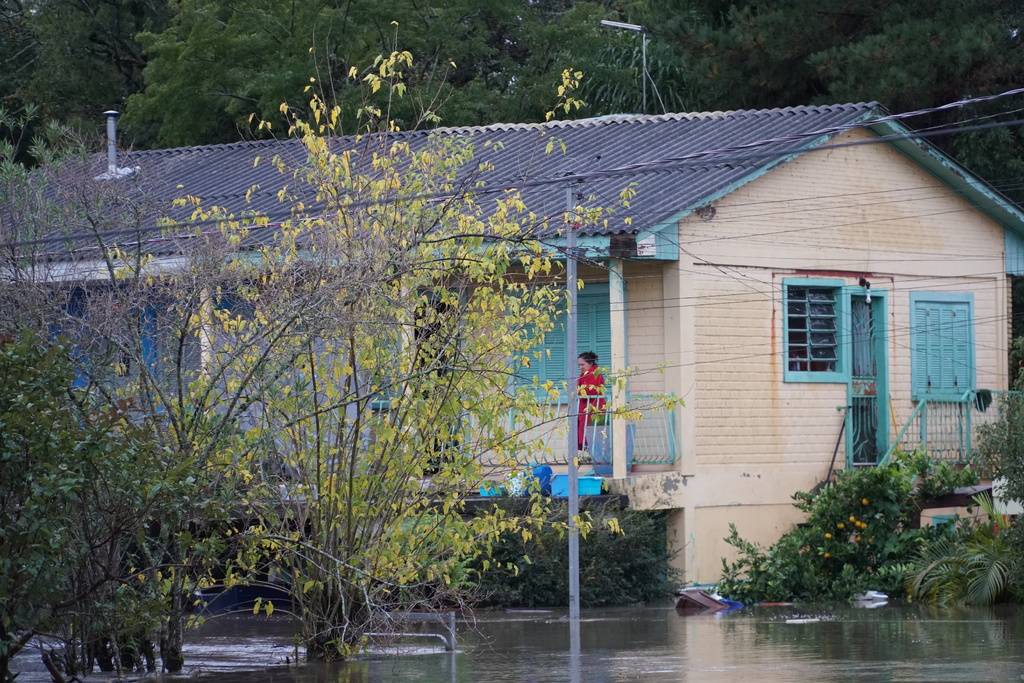 título imagem Governo do RS anuncia nova edição do Volta por Cima para ajudar famílias atingidas pelas chuvas