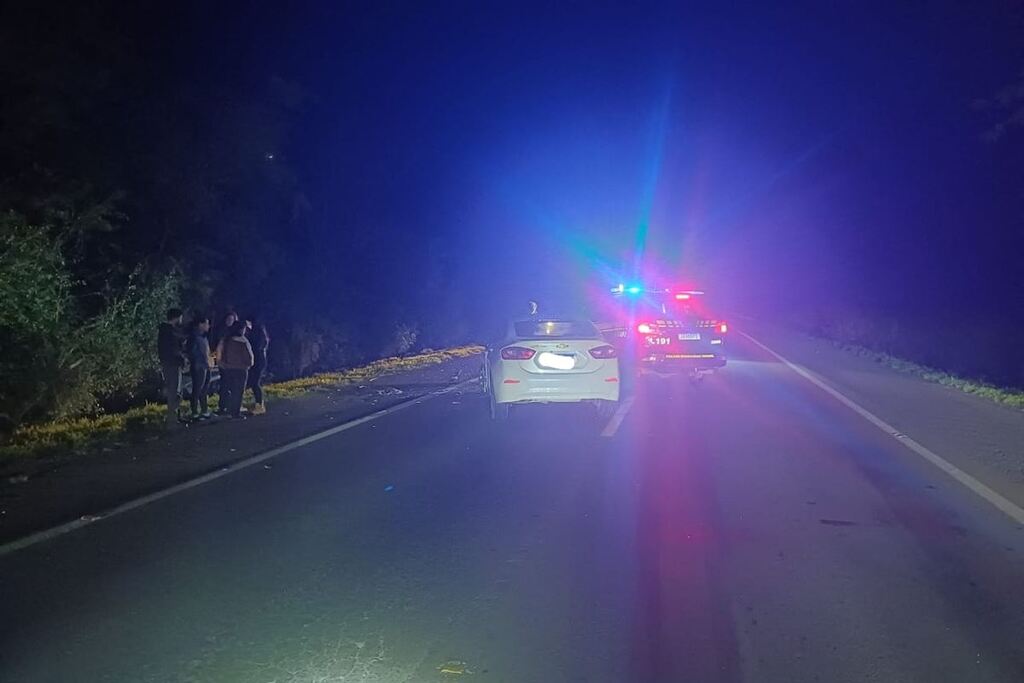 título imagem Motorista se recusa a fazer teste de bafômetro e acaba autuado após colisão na BR-392