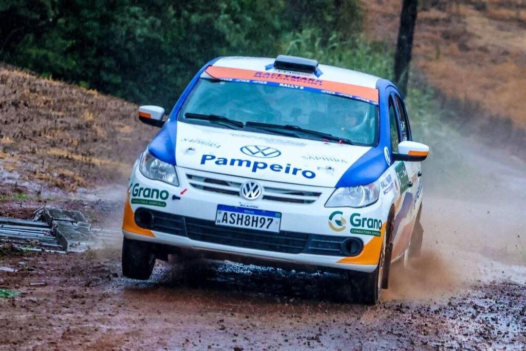 título imagem Dupla da Pampeiro Rally vence etapa do Campeonato Gaúcho