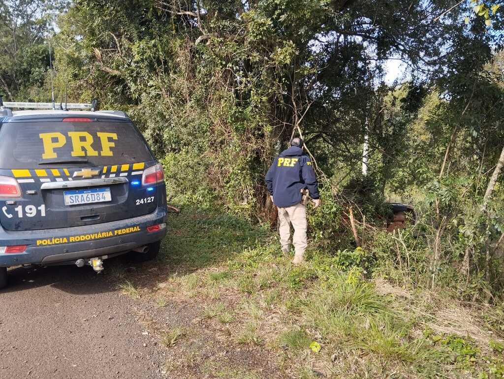 Motorista fica ferida após carro sair da pista na BR-287 em Unistalda