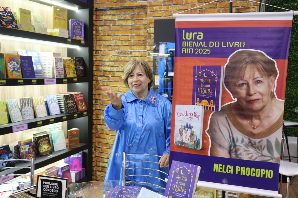 Professora santa-mariense leva seus contos ao maior evento do setor: 