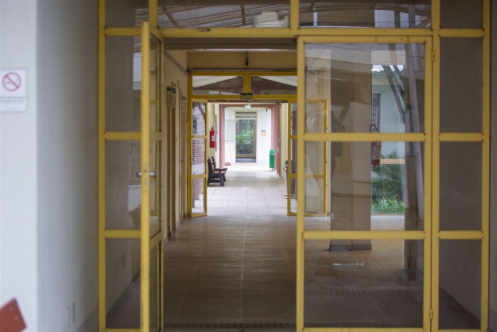 título imagem Três meses do acidente com ônibus da UFSM; turma do curso de Paisagismo ainda decidirá sobre o retorno às aulas