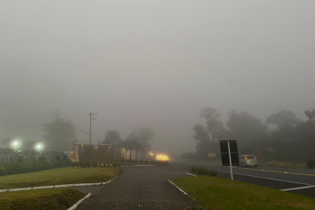 Foto: Jaqueline Silveira - Baixa visibilidade requer atenção principalmente dos motoristas