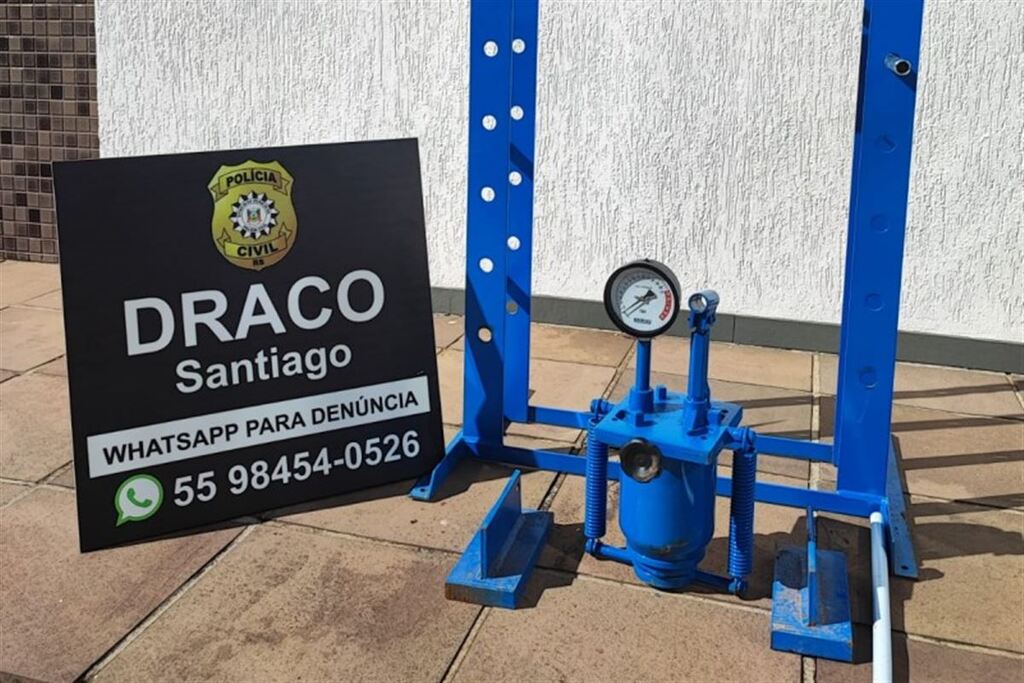 Operação da Polícia Civil desarticula grupo que realizava tráfico de drogas em Santiago