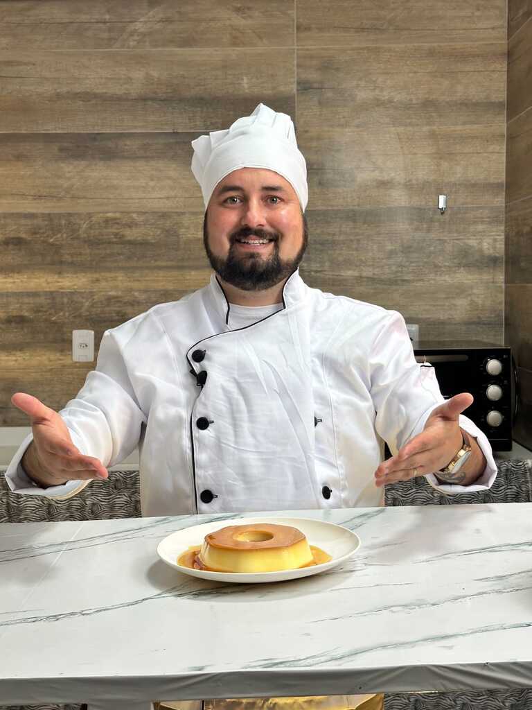 Com receita inspirada na avó, confeiteiro de Santa Maria ganha projeção nacional