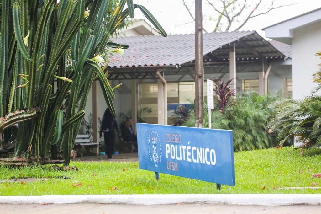 Colégio Politécnico está no topo do ranking com as melhores notas do Enem 2024 na região sul do Brasil