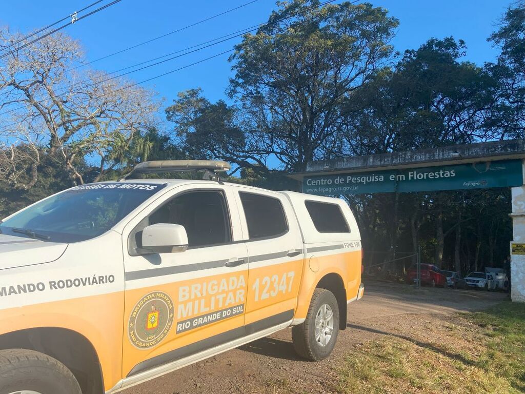 título imagem Brigada Militar é acionada após grupo de indígenas ocupar área da Fepagro em Santa Maria