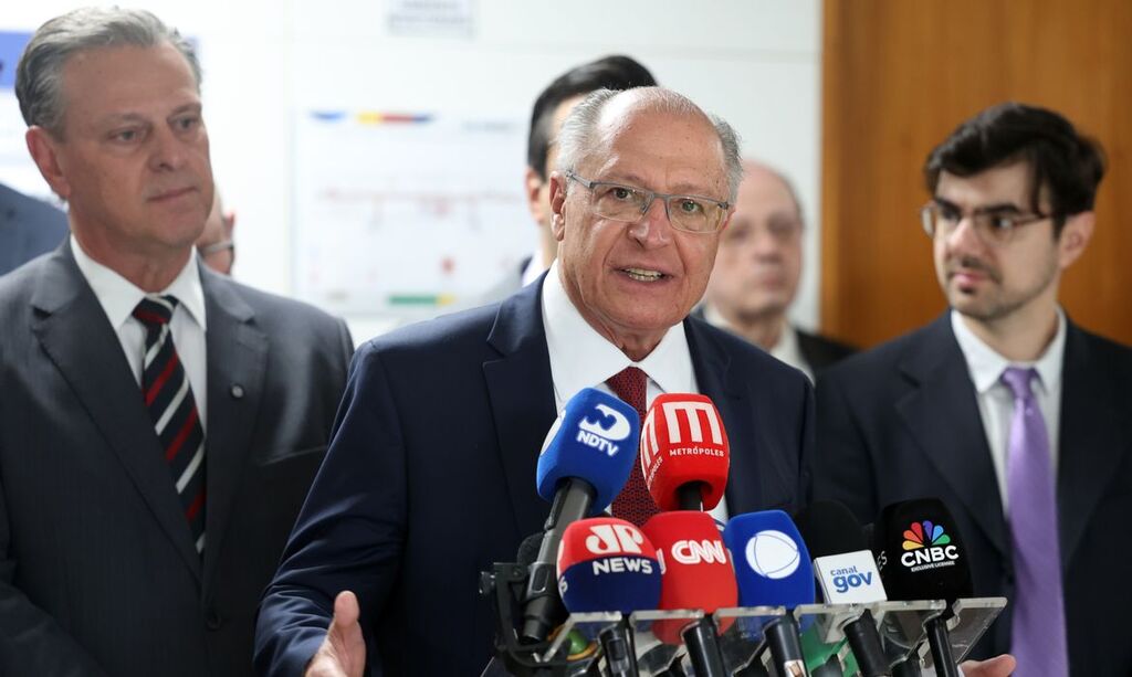 Governo Federal opta por diplomacia antes do prazo para tarifaço, anuncia vice-presidente