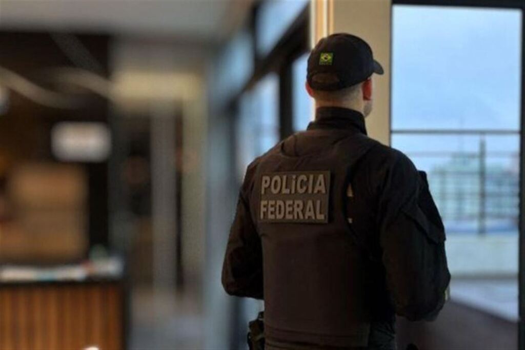 Polícia Federal realiza duas operações no RS contra lavagem de dinheiro e crimes sexuais envolvendo crianças