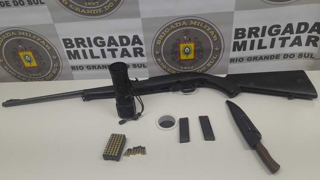 título imagem Homem é preso por porte ilegal de arma de fogo em Santa Bárbara do Sul