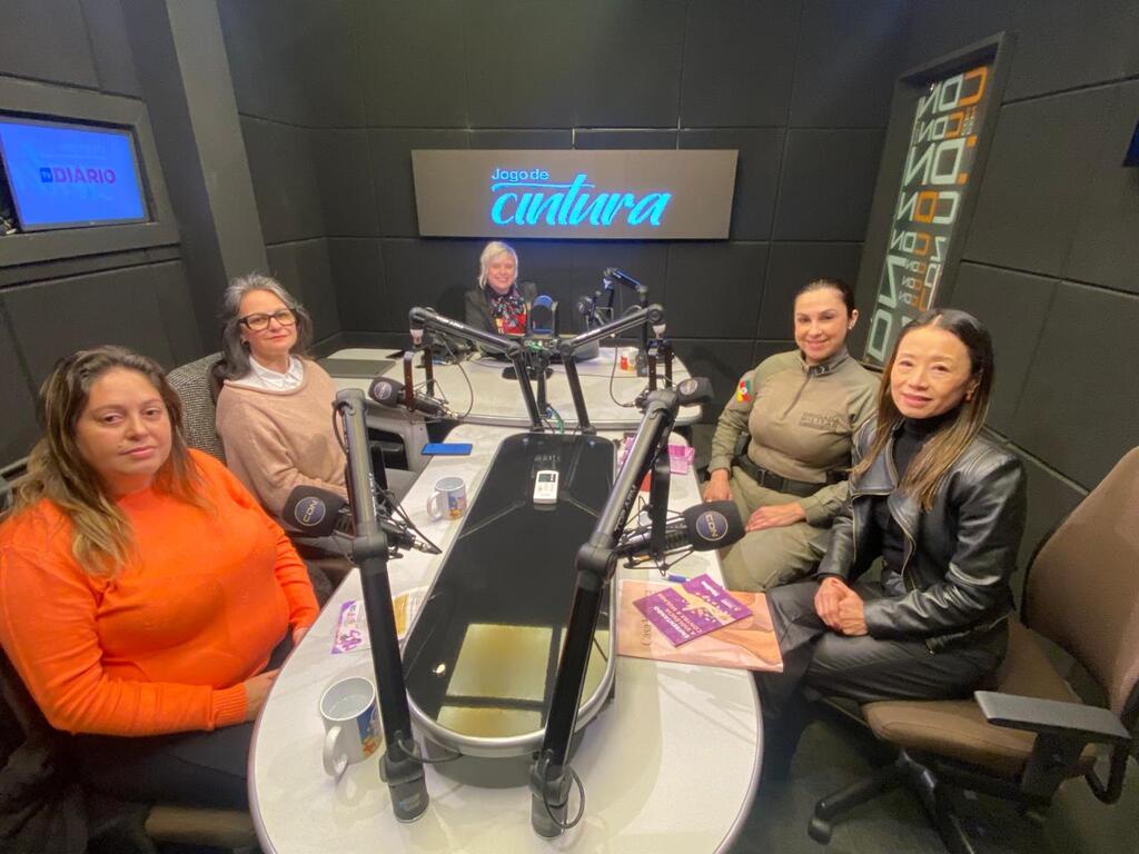 título imagem Prisões por violência doméstica aumentaram 40% em 2025 em Santa Maria; assunto foi tema do programa Jogo de Cintura