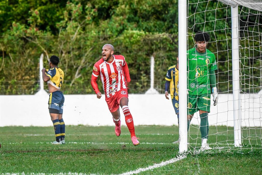 Foto: Renata Medina - Inter-SM venceu a equipe do litoral por 1 a 0