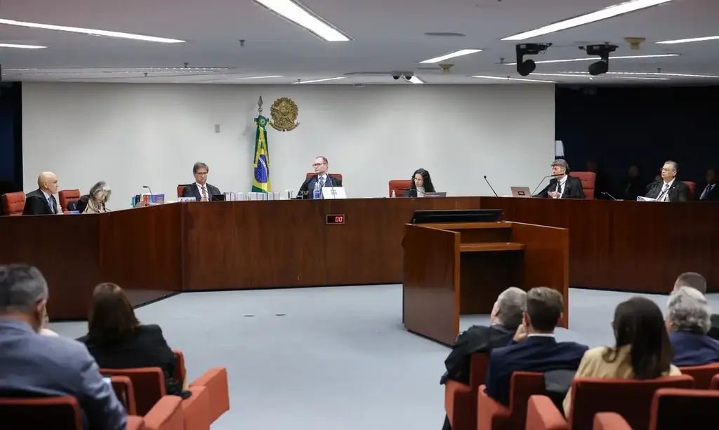 STF inicia interrogatório de ex-aliados de Bolsonaro