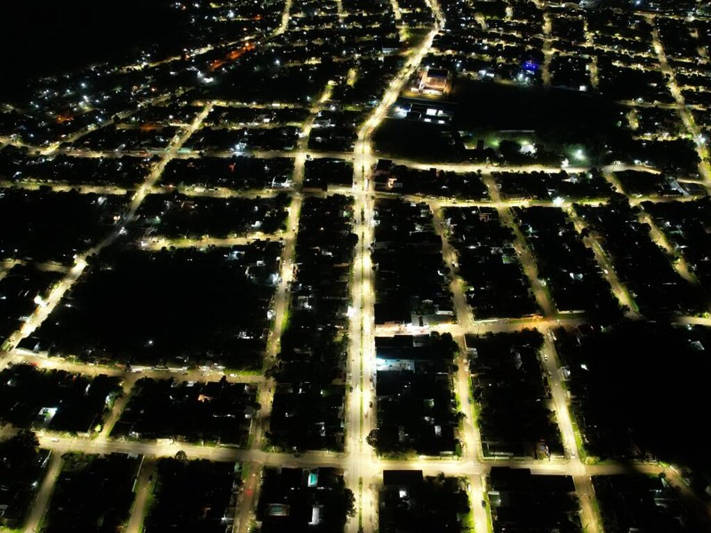 título imagem Iluminação de LED chega em 33 bairros de Santa Maria e avança na região Leste