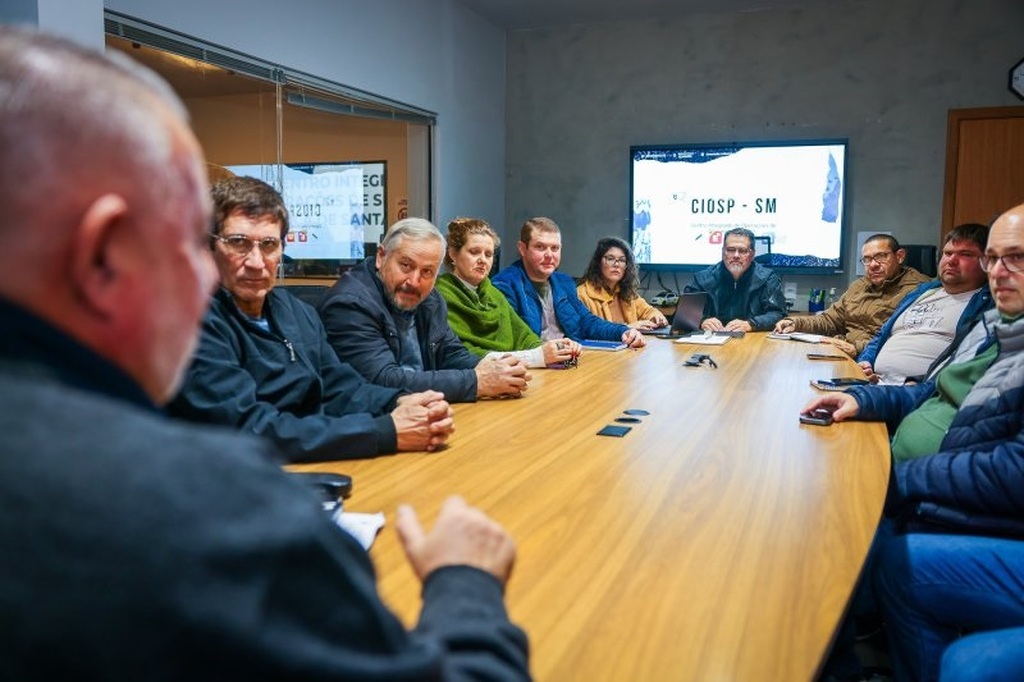 Prefeitura apresenta projeto de câmeras de monitoramento aos subprefeitos dos distritos de Santa Maria