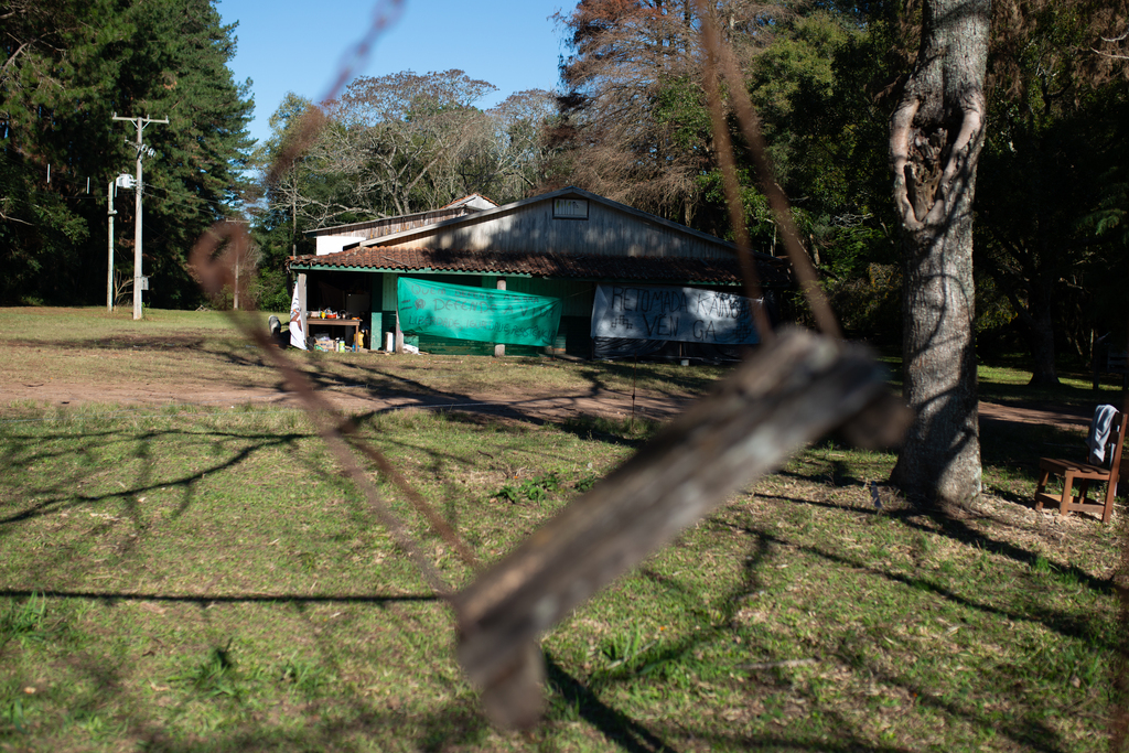 Estado ingressa com pedido de reintegração de posse da área da Fepagro ocupada por indígenas em Santa Maria