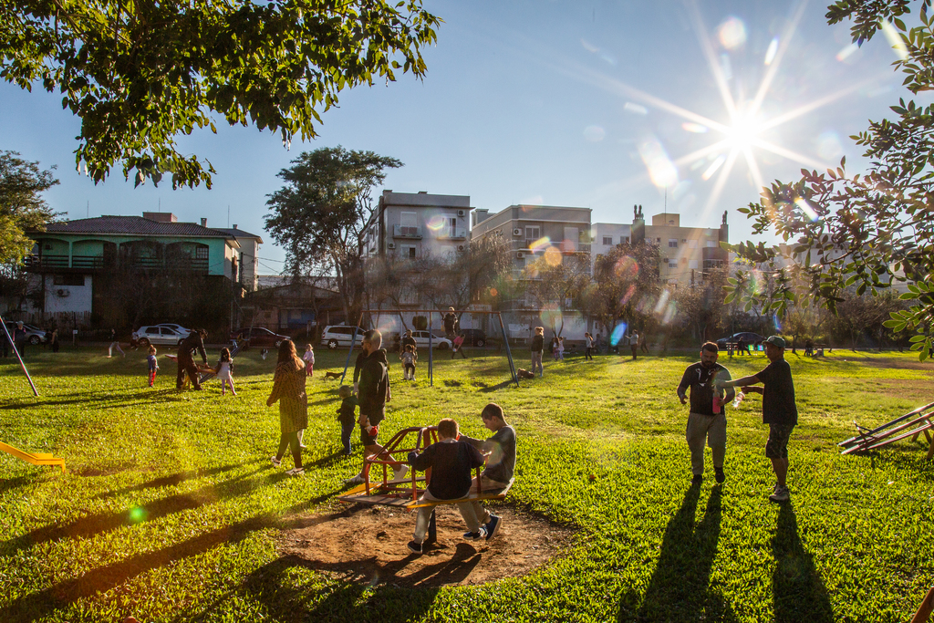 Previsão do tempo: sexta-feira de sol entre nuvens e chuva forte no domingo