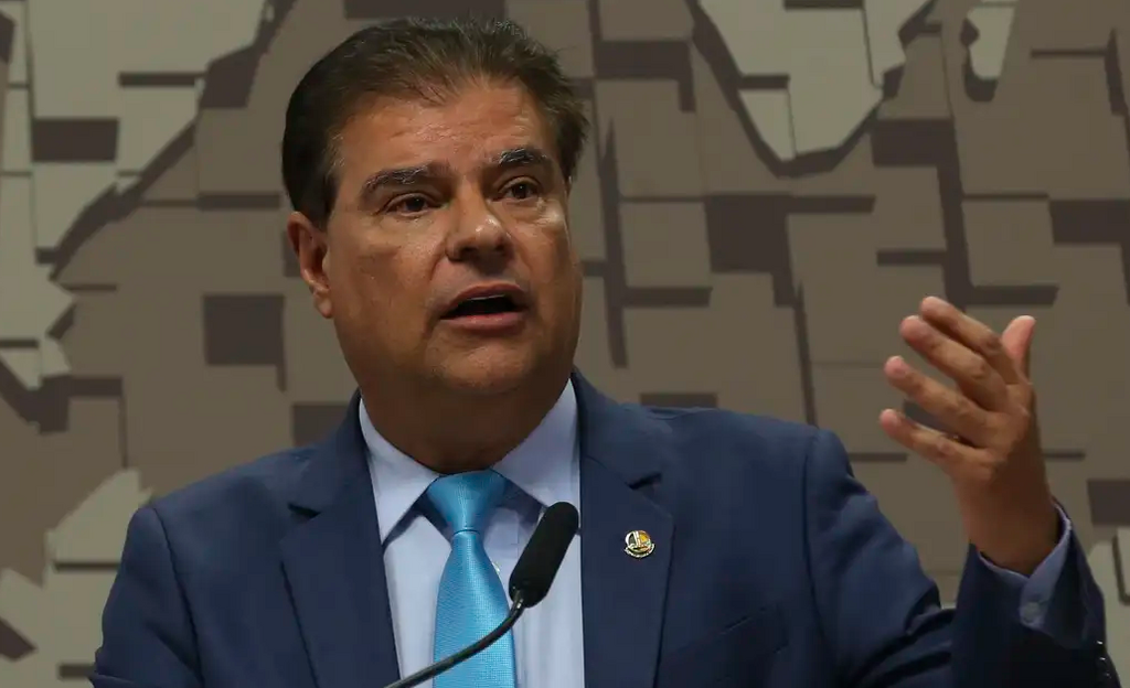 Comitiva de senadores vai aos EUA para tentar reverter tarifaço