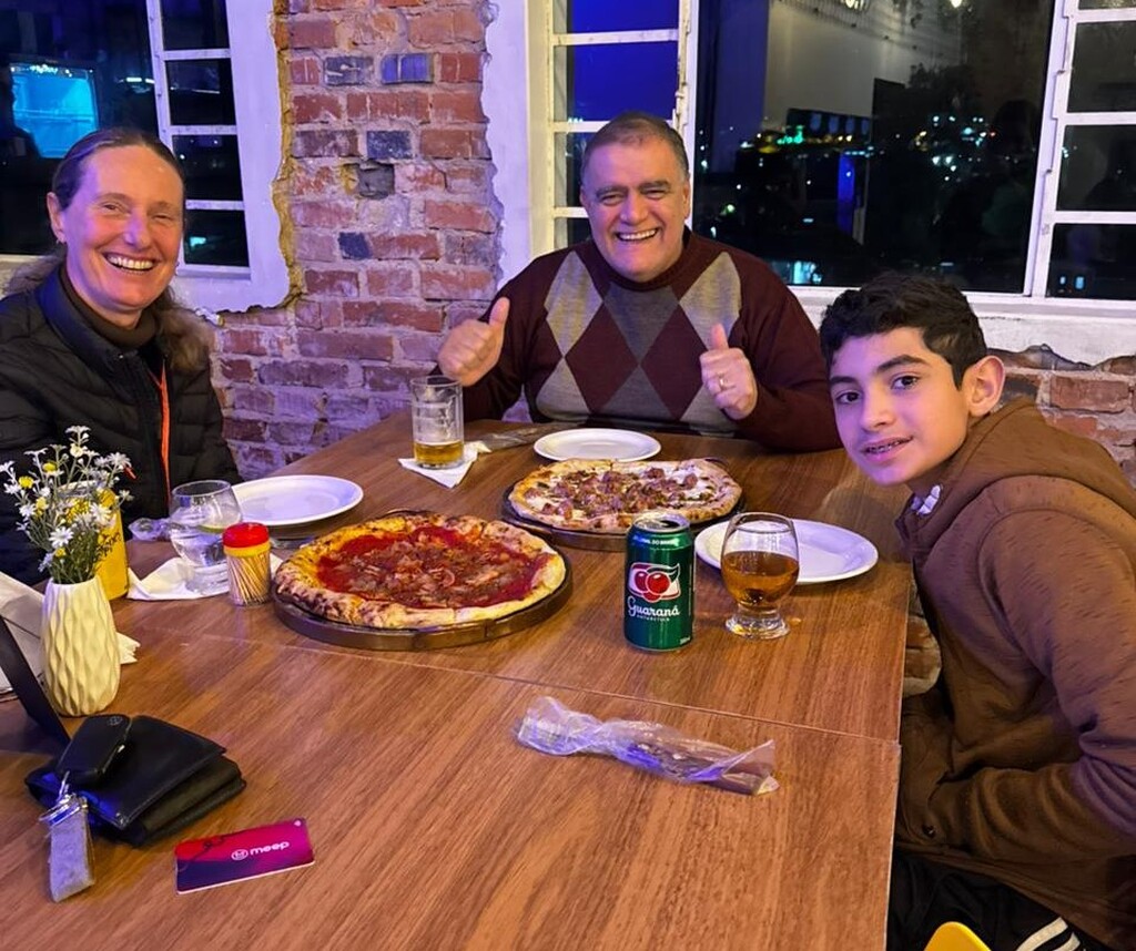 Avó, assinante do Diário, é presenteada pelo Clube D+ com noite memorável de cultura e afeto