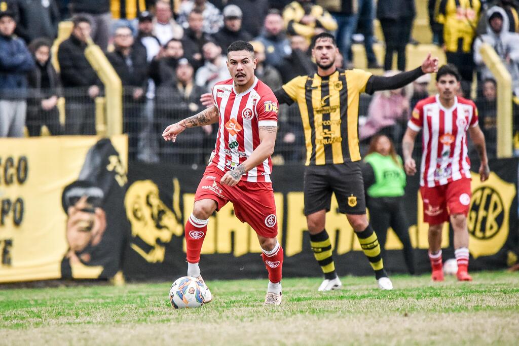 30 anos longe da elite: tudo que você precisa saber sobre o Bagé, rival do Inter-SM nas quartas da Divisão de Acesso